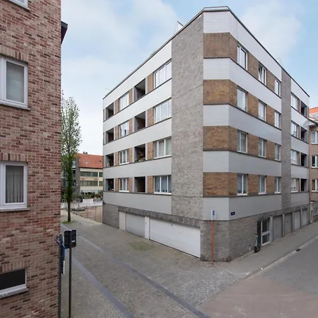 Beautiful With Balcony Apartment *