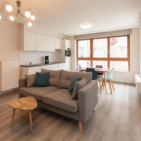 Apartment Beautiful With Balcony *