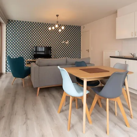 Apartment Beautiful With Balcony