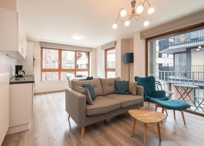 In Near The אוסטנדה