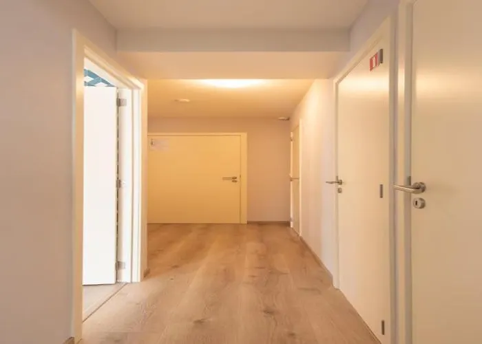 In Near The דירה אוסטנדה